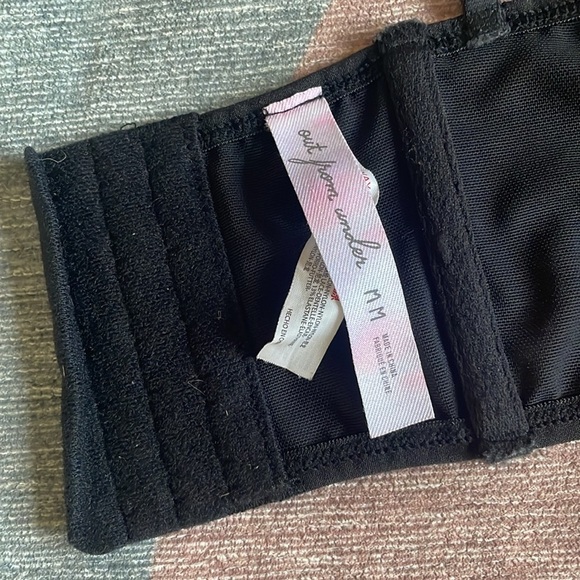 Urban Outfitters Black Corset Bra Top - Picture 7 of 8